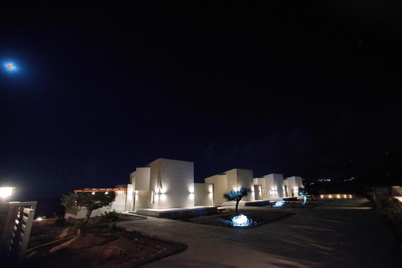 Aros Luxury Villas Lakki  Bagian luar foto